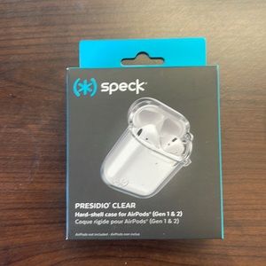 NWT SPECK AirPods Case 1st and 2nd Generation Presidio Clear